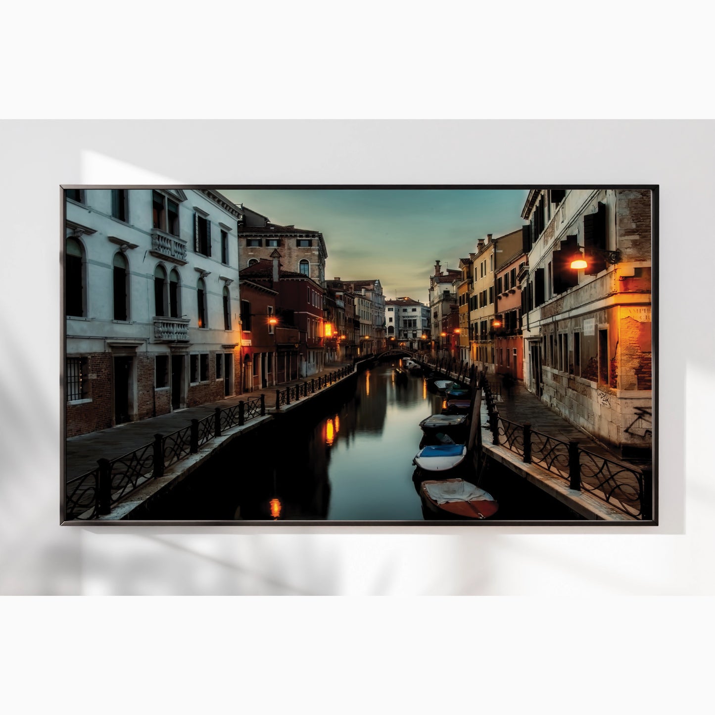 Venice Canal at Dusk – Tranquil Evening Glow